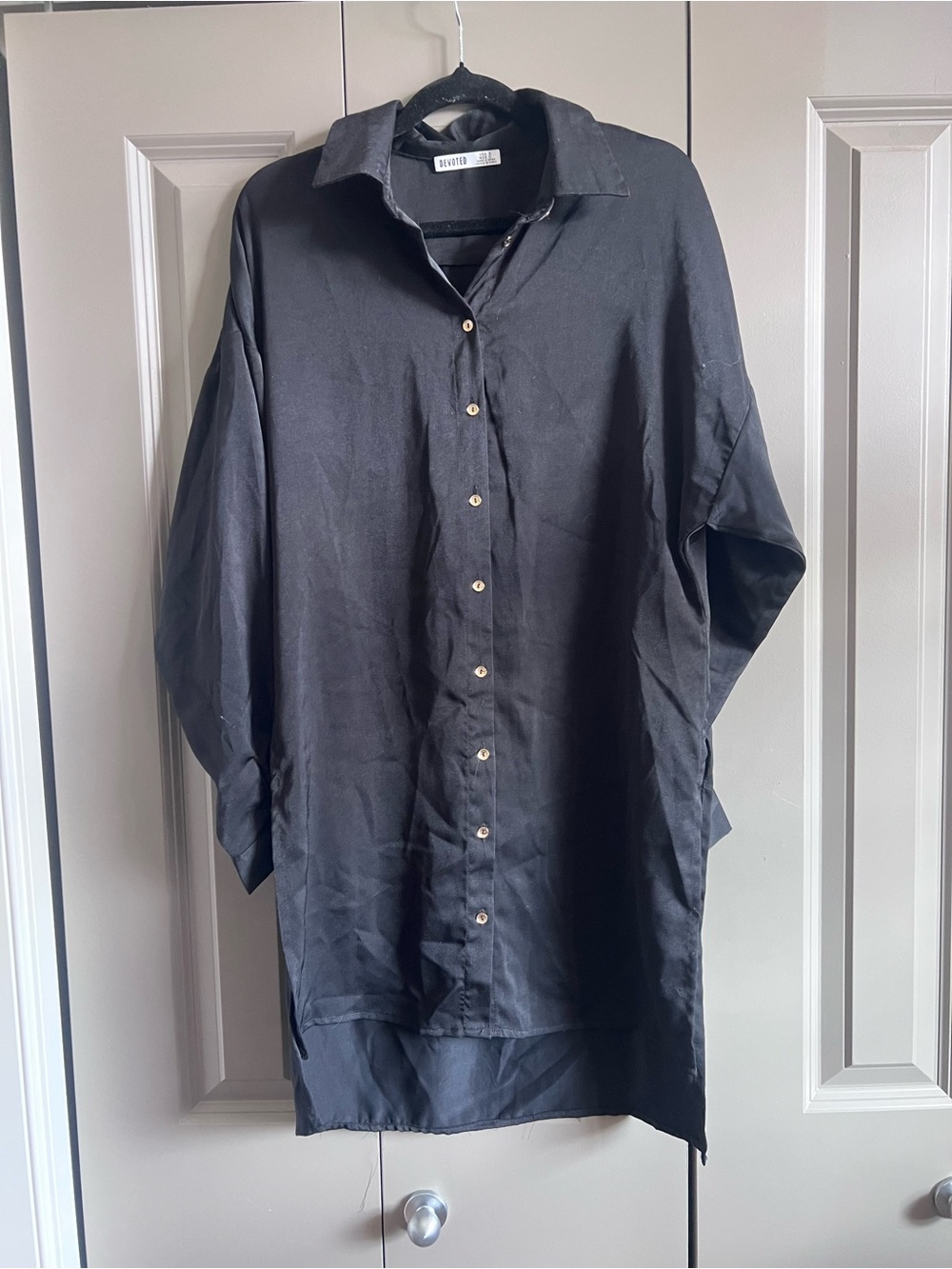 BCBGeneration Black Long-Sleeve Button-Down Shirt